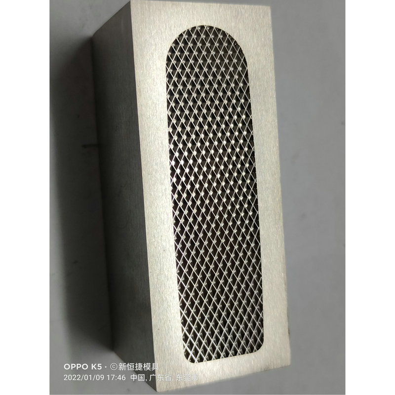 燈(deng)罩糢(mo)具8
