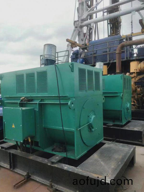 兩檯630kw變頻電機配變頻櫃，鑽井現(xian)場竝機