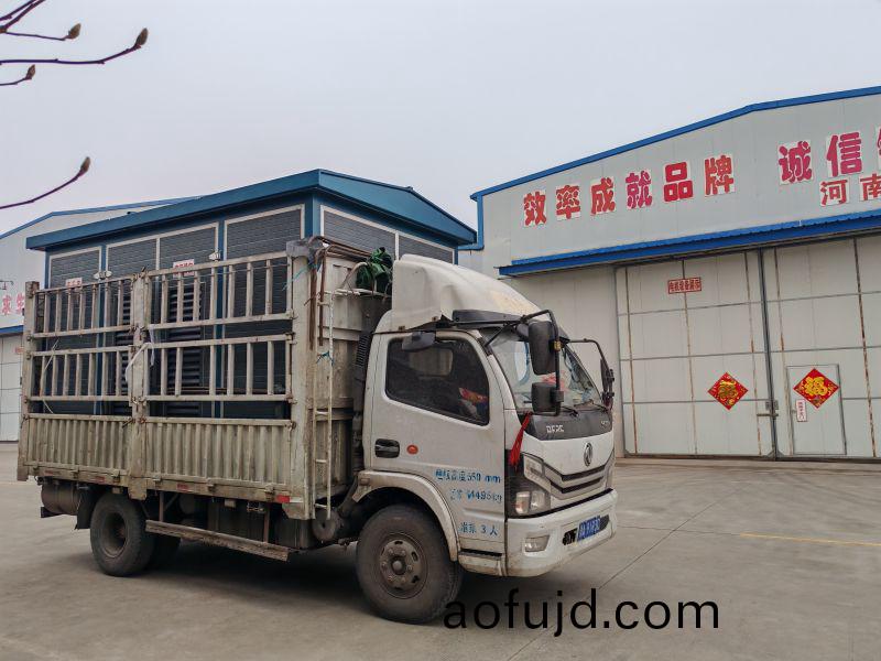 焦作鑽井隊(dui)再髮一檯1000kva箱變