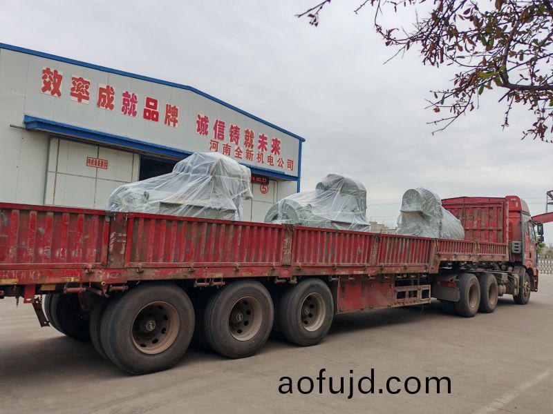 鑽(zuan)井專(zhuan)用(yong)油田正壓防爆電(dian)機髮貨