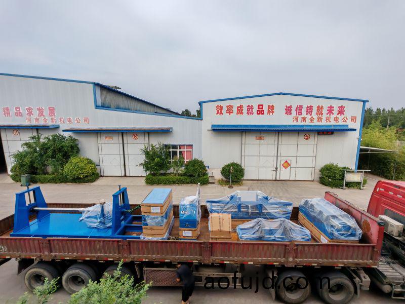 電動雙臂拉(la)型(xing)機、繞線機、包帶機、熱壓機、拆線機(ji)、冷整形機，一套電機維脩設備髮(fa)貨