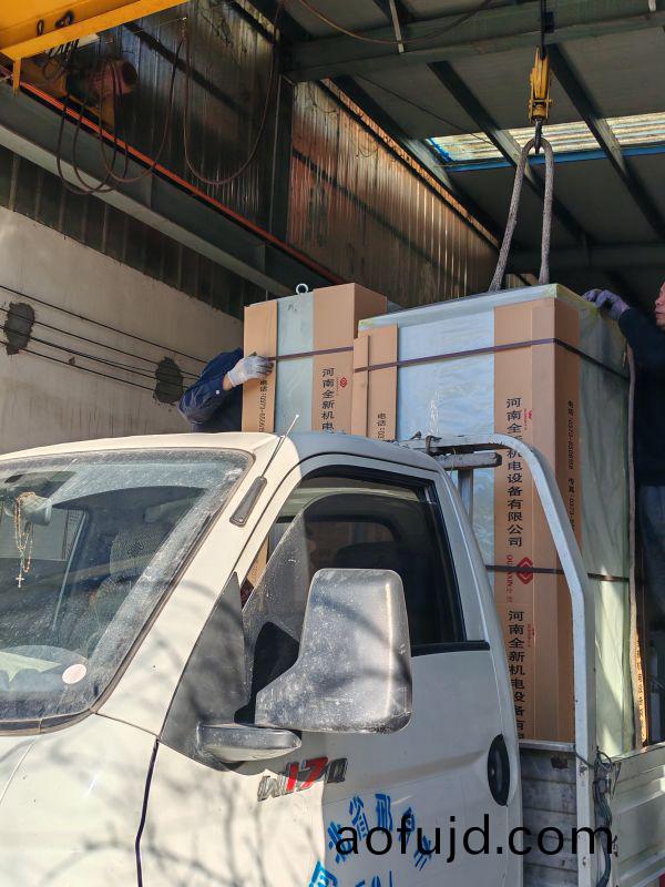 控(kong)製櫃髮貨